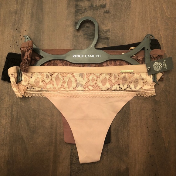 vince camuto thongs